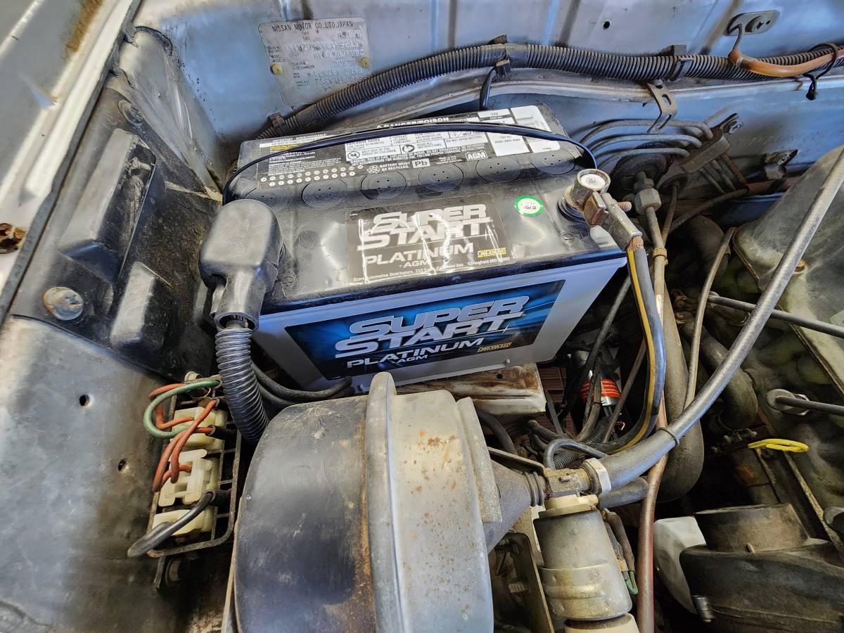 Datsun-nissan-280-zx-1982-grey-13