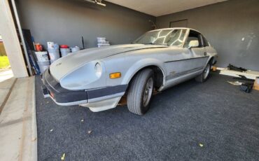 Datsun-nissan-280-zx-1982-grey-4