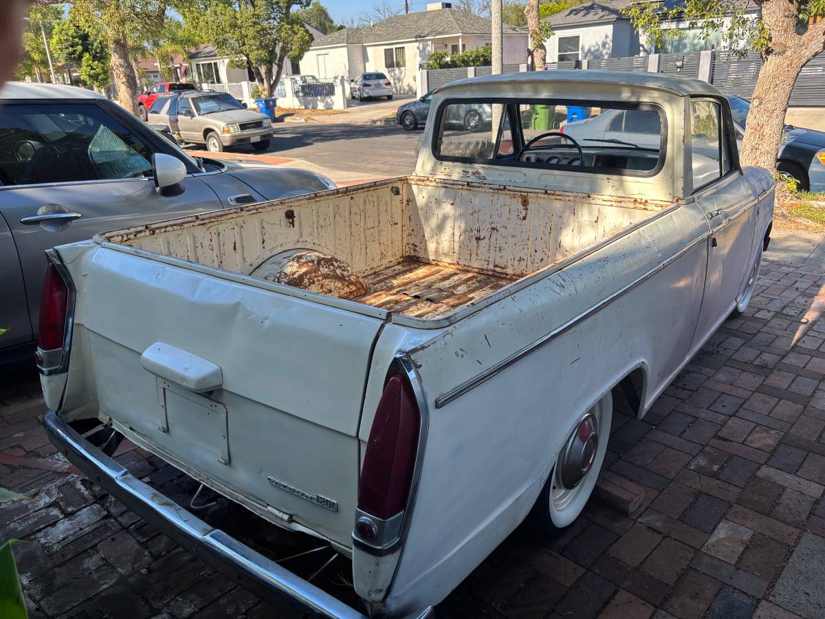 Datsun-pickup-truck-nl-320-1965-white-4