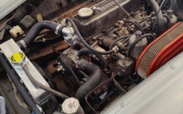Datsun-roadster-1600-1970-grey-1