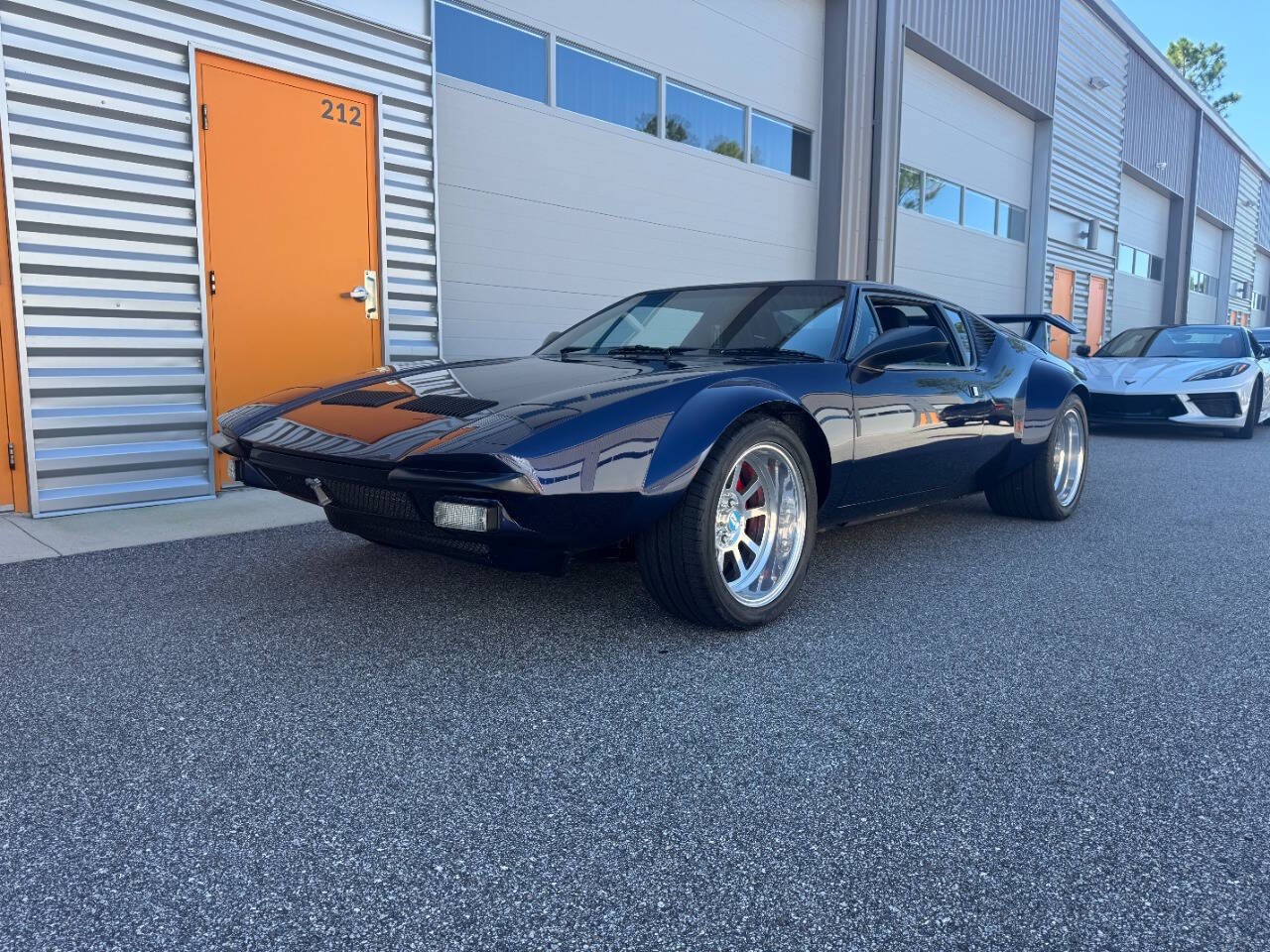 De-Tomaso-Pantera-1973-Coupe-1