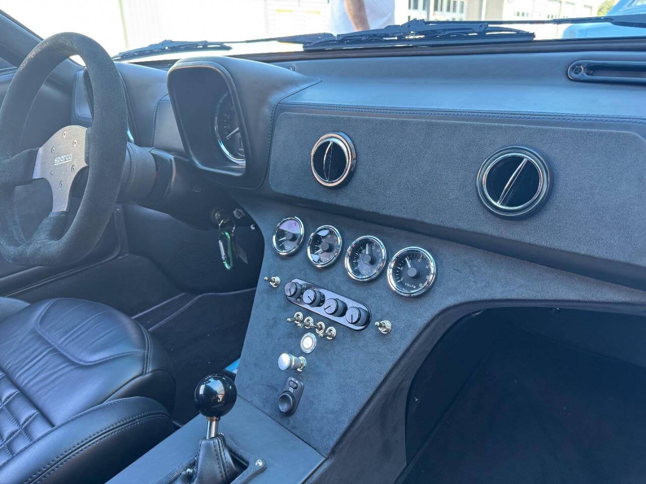 De-Tomaso-Pantera-1973-Coupe-21