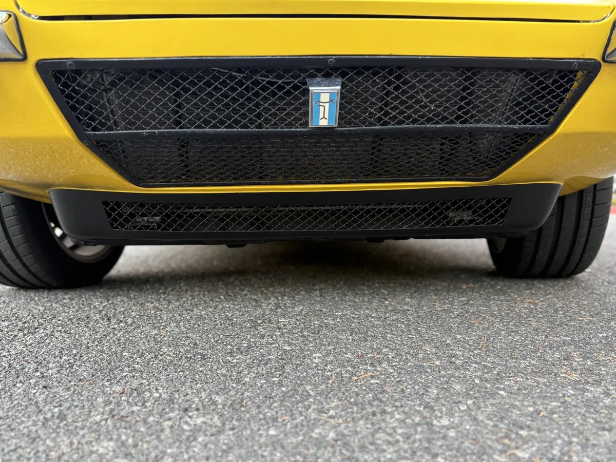 De-tomaso-Pantera-1972-Yellow-Black-10