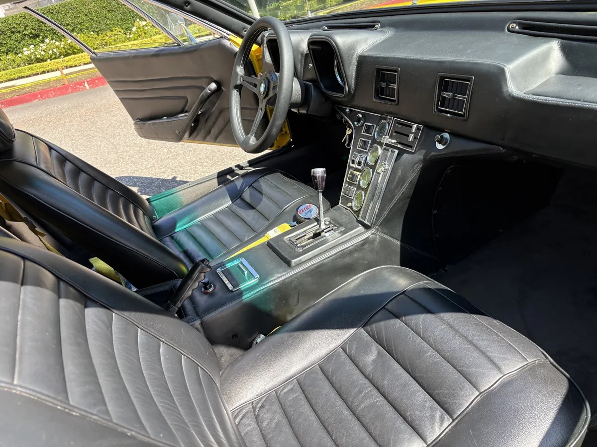 De-tomaso-Pantera-1972-Yellow-Black-6
