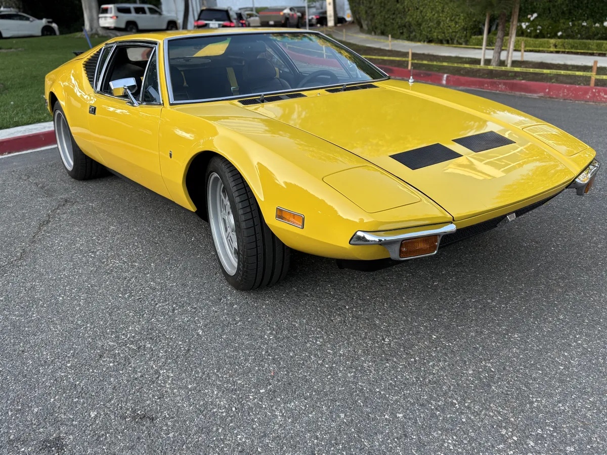 De-tomaso-Pantera-1972-Yellow-Black-8