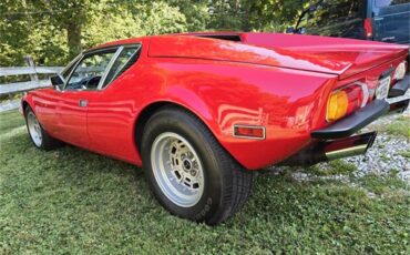 De-tomaso-Pantera-1974-Red-Black-13