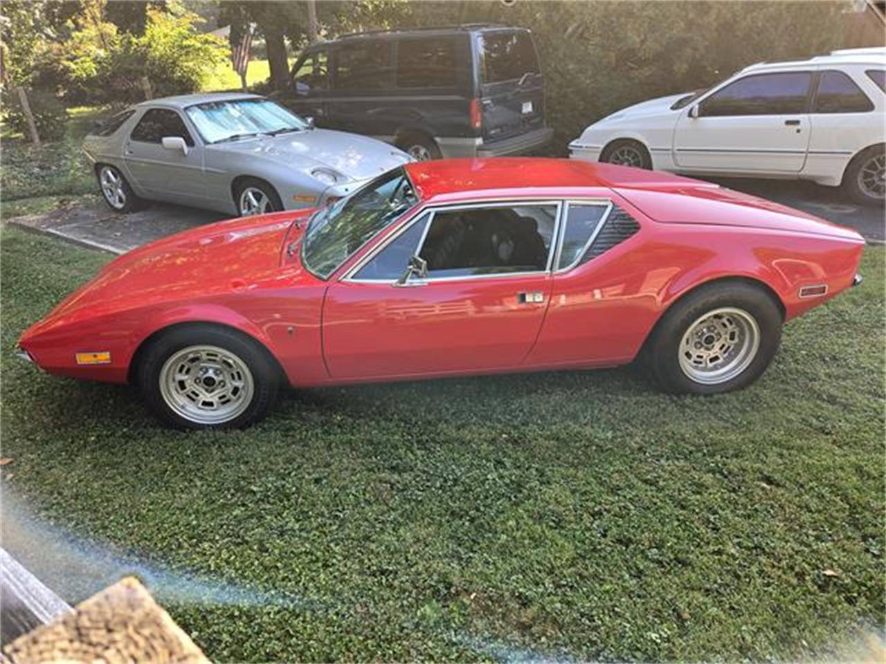 De-tomaso-Pantera-1974-Red-Black-18