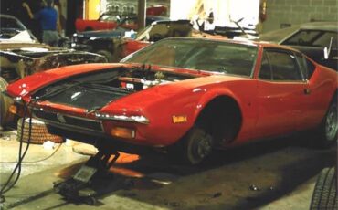 De-tomaso-Pantera-1974-Red-Black-51