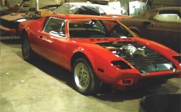 De-tomaso-Pantera-1974-Red-Black-53