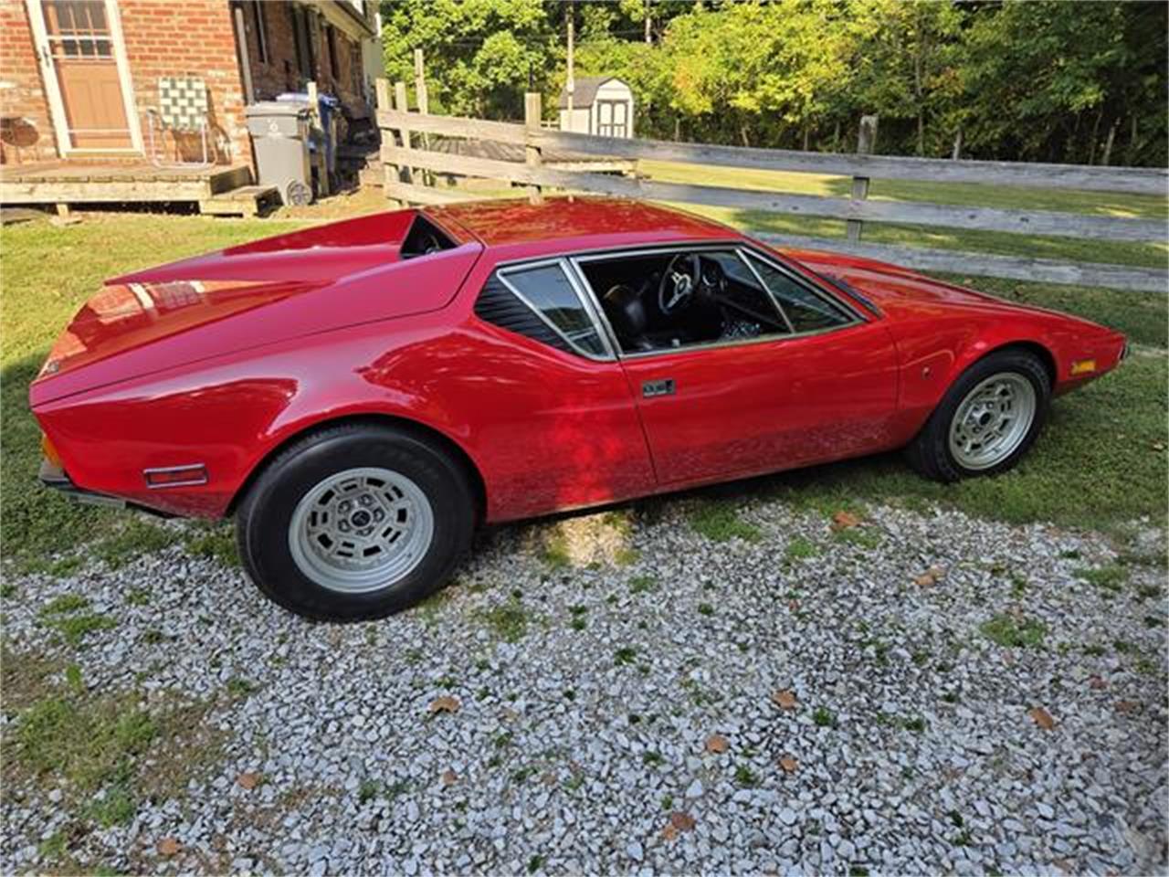 De-tomaso-Pantera-1974-Red-Black-6