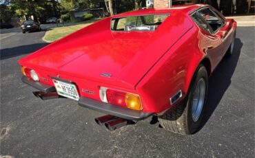 De-tomaso-Pantera-1974-Red-Black-9