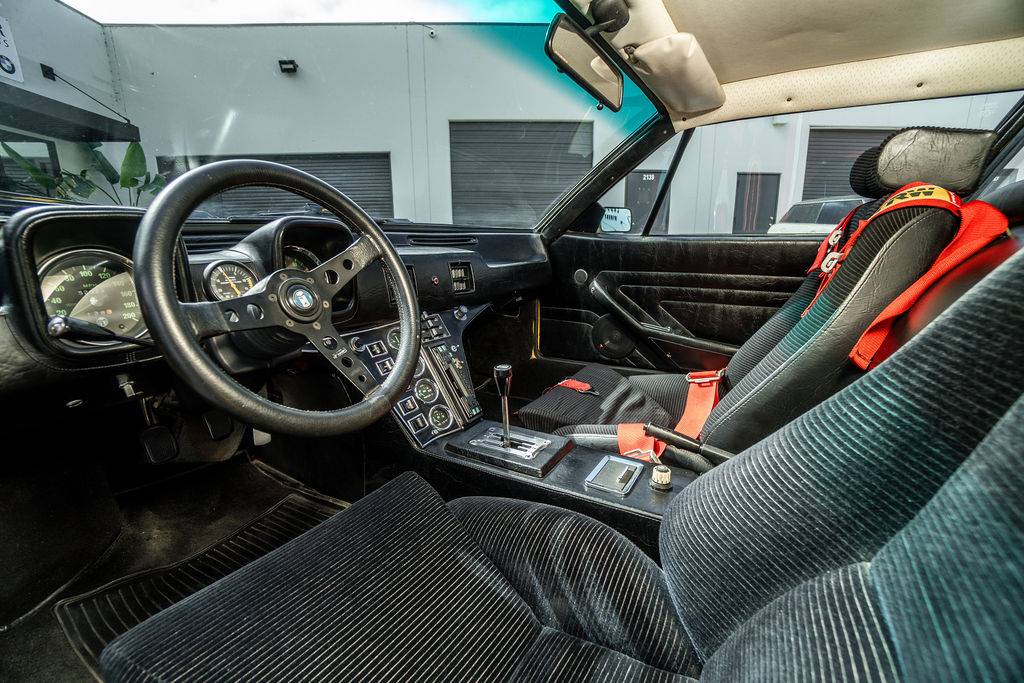 De-tomaso-pantera-1972-10
