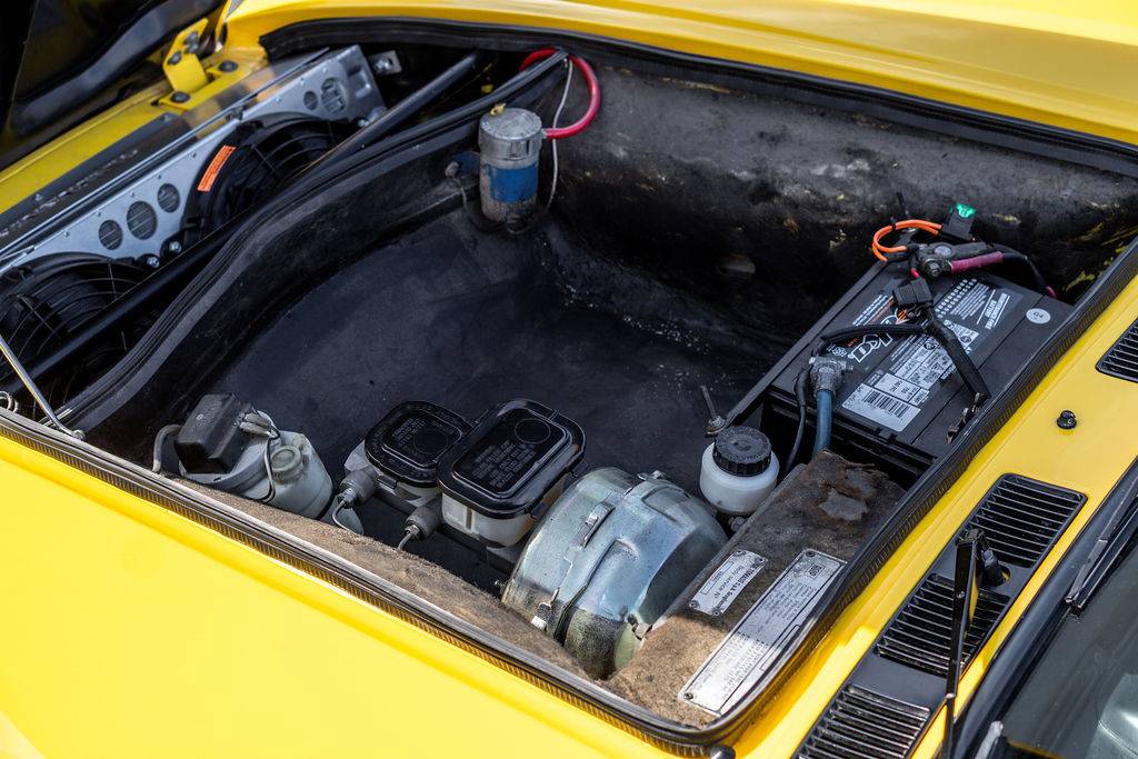 De-tomaso-pantera-1972-20