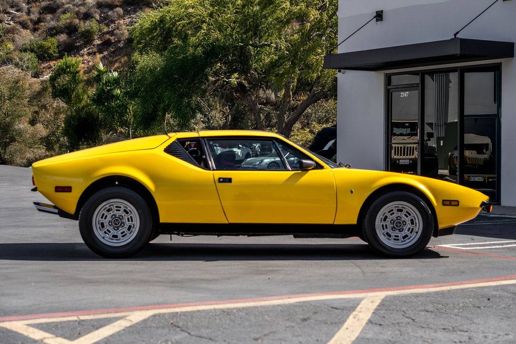 De-tomaso-pantera-1972-4