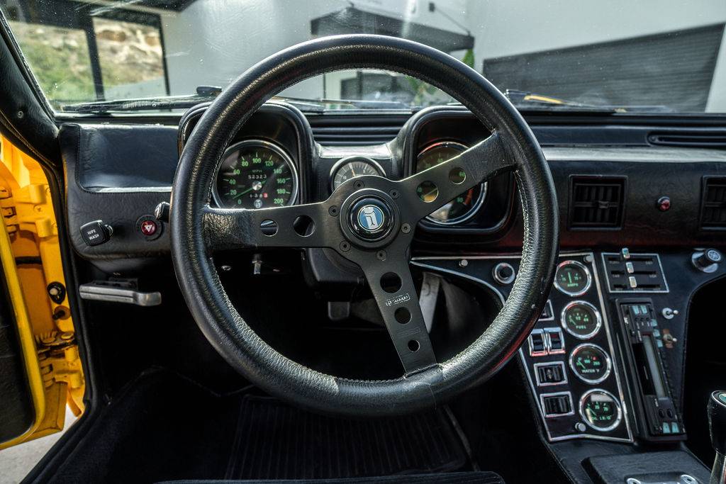 De-tomaso-pantera-1972-9