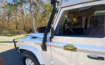 Defender-90-trophy-diesel-1993-white-11