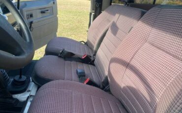 Defender-90-trophy-diesel-1993-white-15