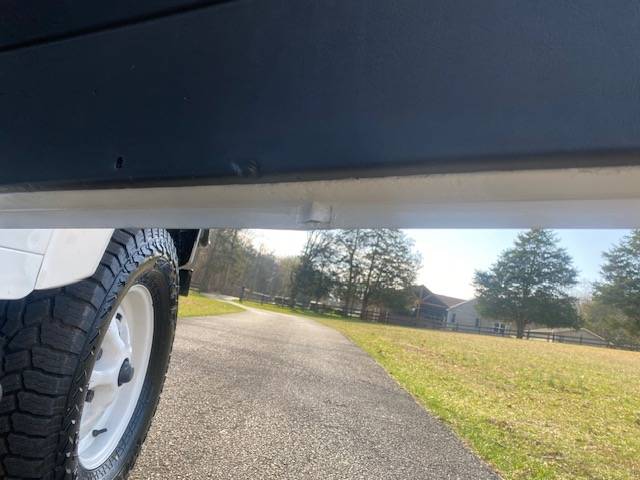 Defender-90-trophy-diesel-1993-white-19