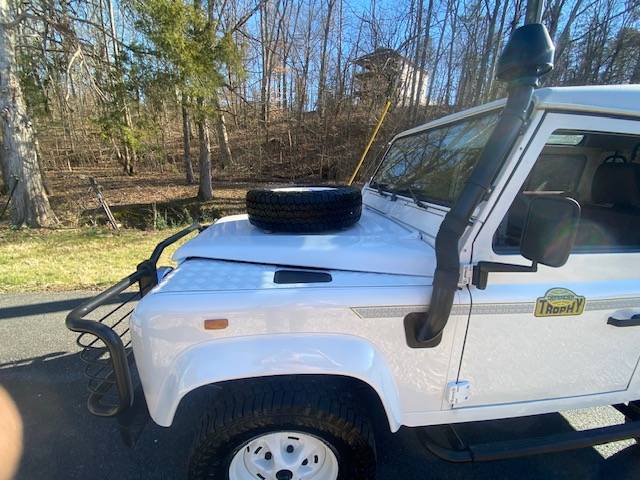 Defender-90-trophy-diesel-1993-white-6