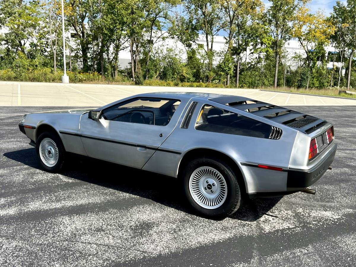 Delorean-dmc-12-1981-23