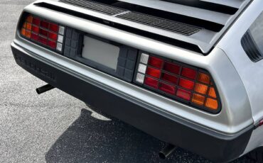 Delorean-dmc-12-1981-5