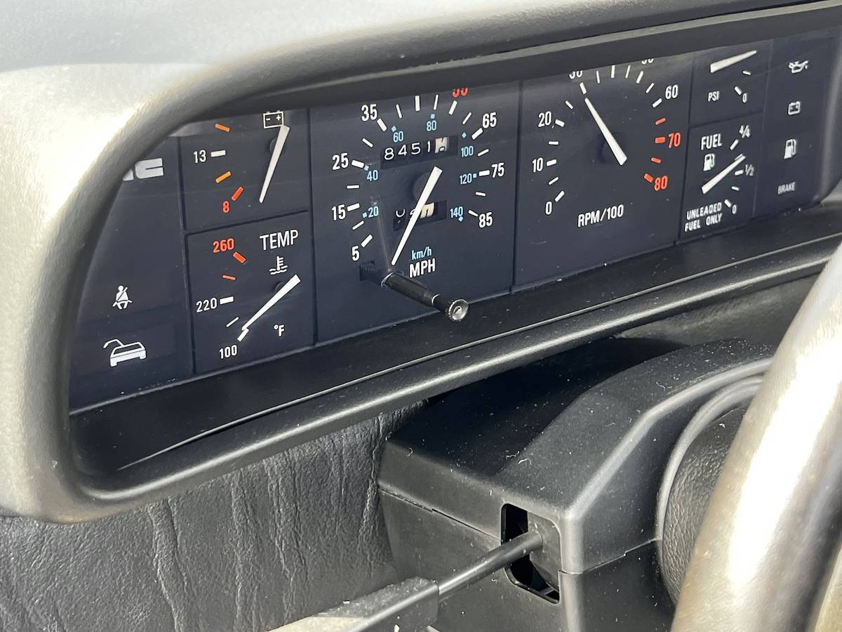 Delorean-dmc-12-1981-8