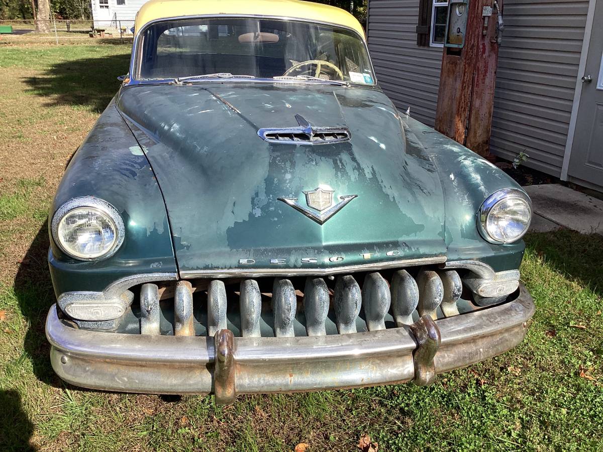 Desota-sedan-1953-green-1