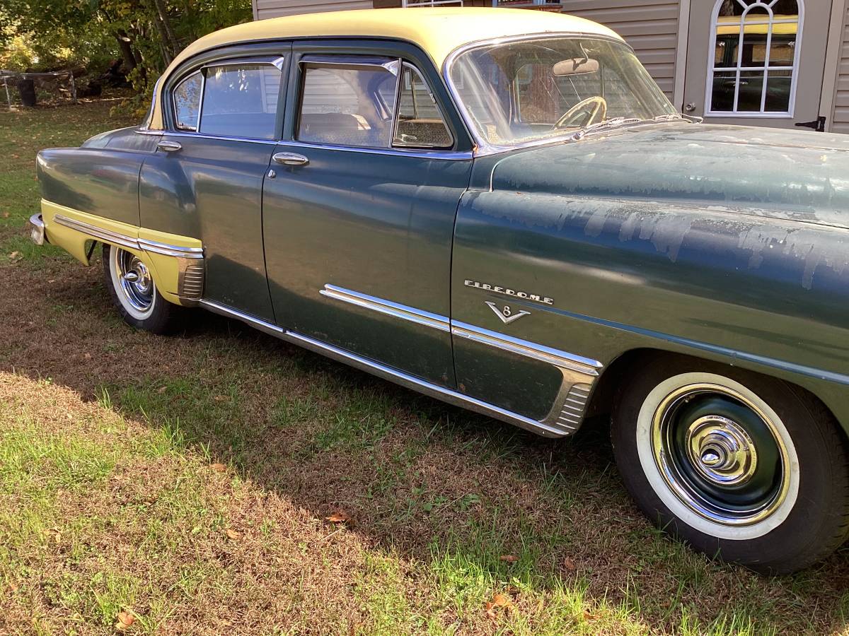 Desota-sedan-1953-green-2