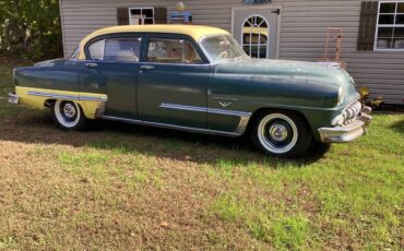 Desota-sedan-1953-green