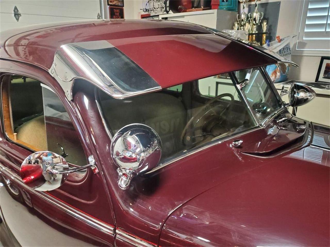 Desoto-4-dr-sedan-1939-FACTORY-MAROON-TAN-MOW-HAIR-1