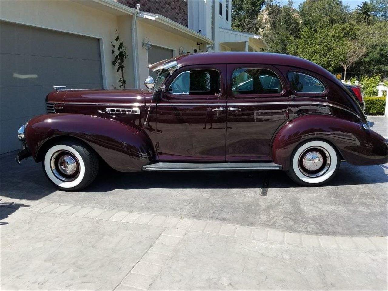 Desoto-4-dr-sedan-1939-FACTORY-MAROON-TAN-MOW-HAIR-7