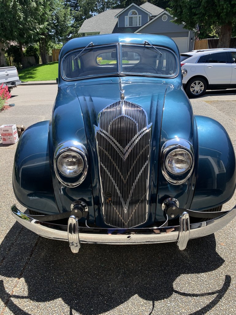 Desoto-Airflow-1936-Cobalt-Blue-Grey-Herringbone