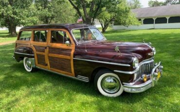 Desoto-Deluxe-1949-Maroon-Tan