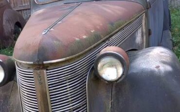 Desoto-sedan-1937-grey-5