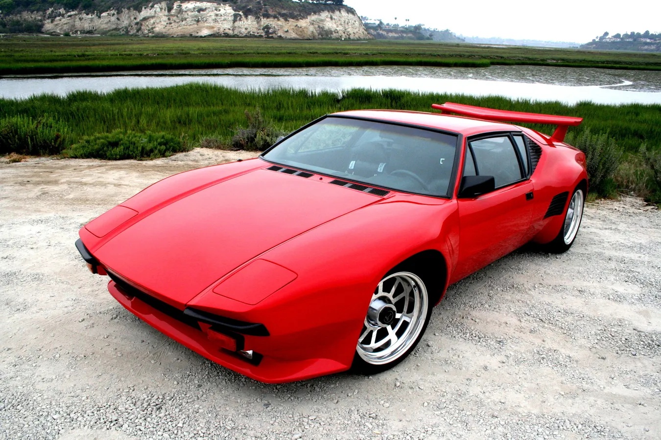 Detomaso-Pantera-1973-Rousso-Red-Black-6