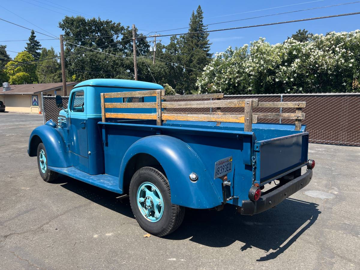 Diamond-t-1946-17