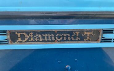 Diamond-t-1946-4