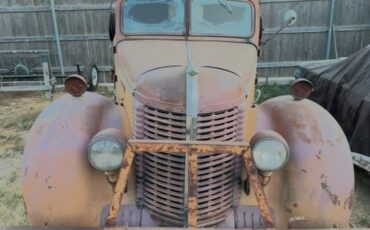 Diamond-t-406-1939-3