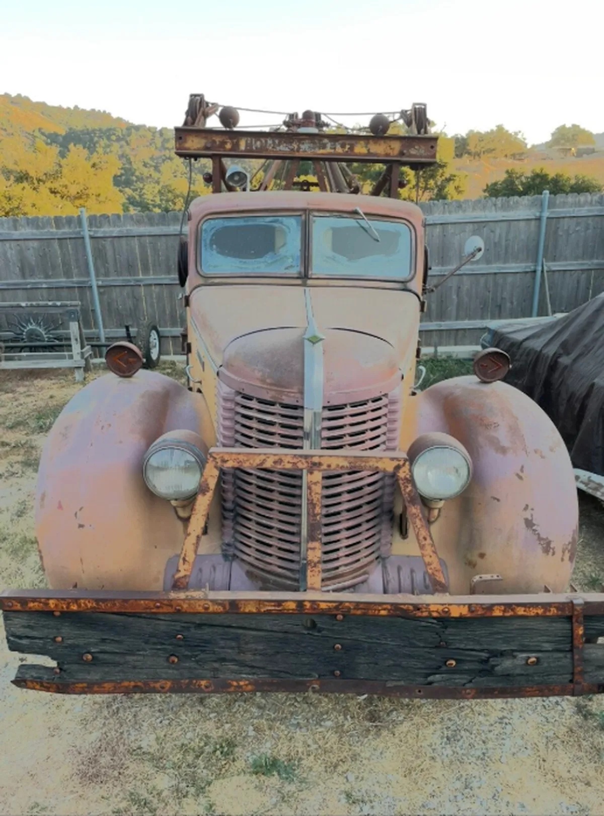 Diamond-t-406-1939-3