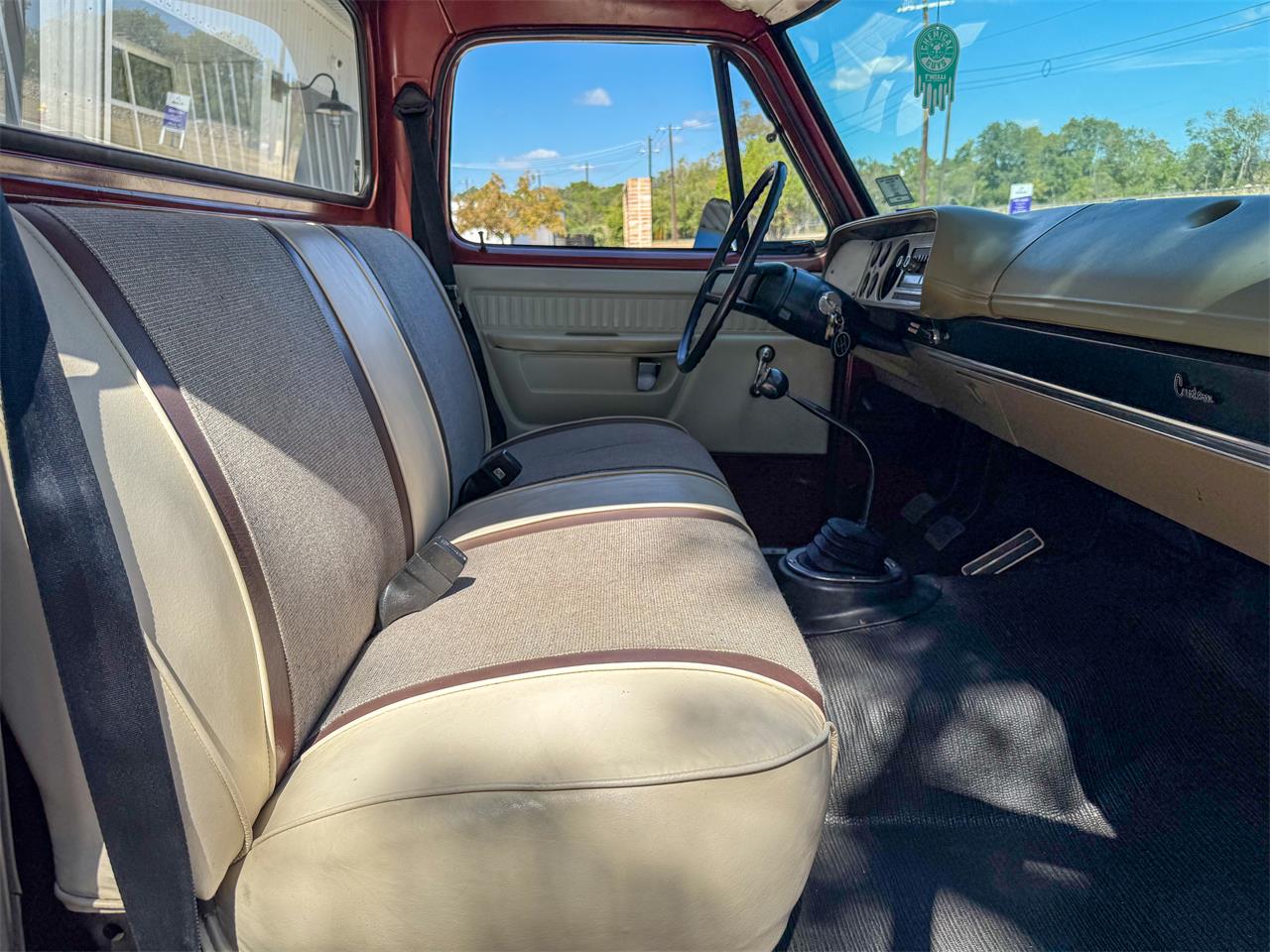 Dodge-100-1977-Orange-White-42