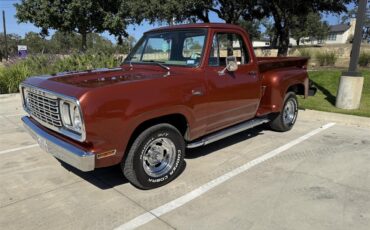 Dodge-100-1977-Orange-White-60