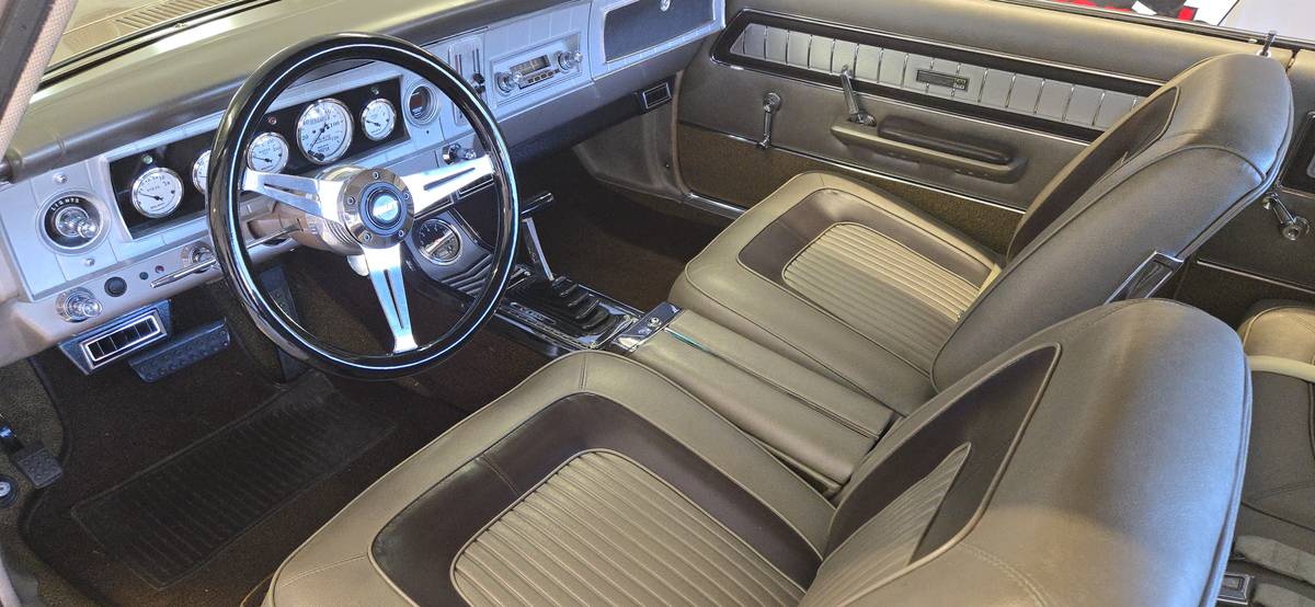 Dodge-1965-custom-12