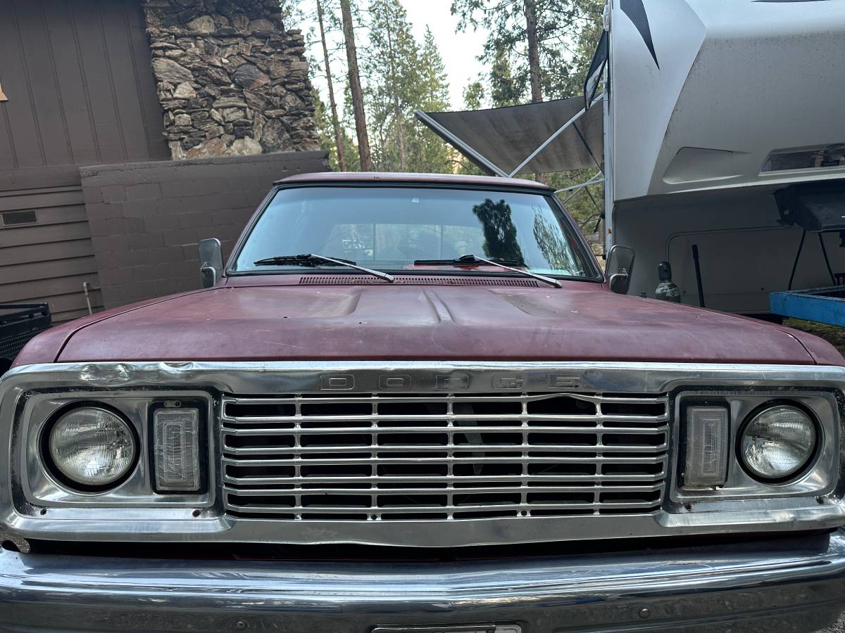 Dodge-1978-red-1