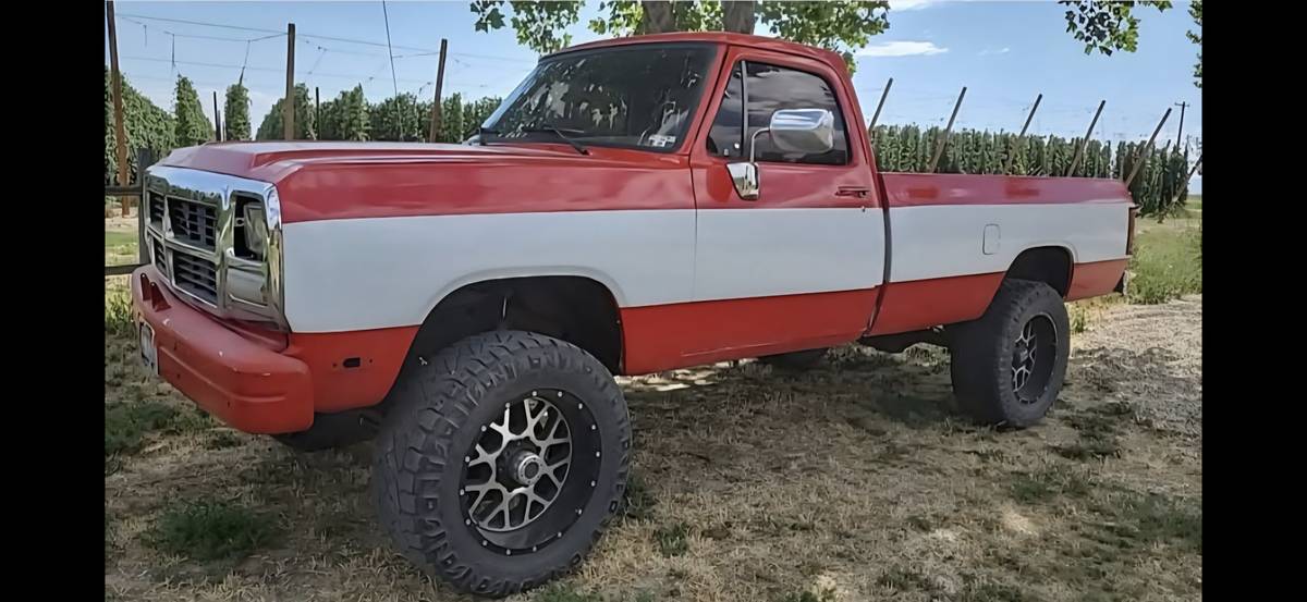 Dodge-1993-red-2
