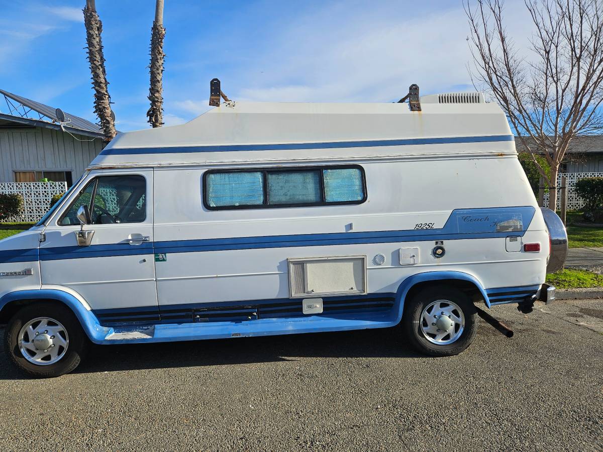 Dodge-1993-white-19