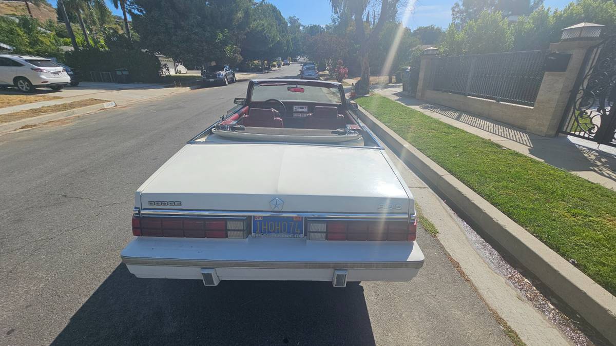 Dodge-600-1987-white-8