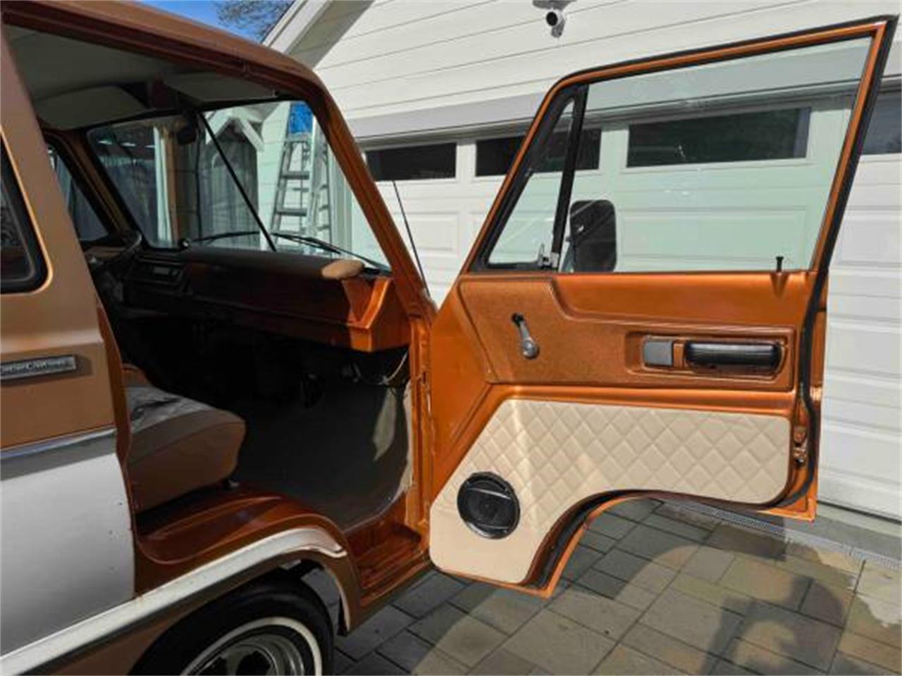 Dodge-A100-1970-copper-cream-2-tone-copper-cream-1