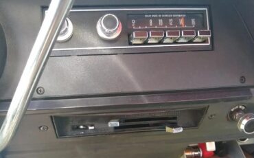 Dodge-Adventurer-1974-Red-And-White-Two-Tone-Black-And-Red-4
