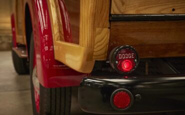 Dodge-B1b-1949-Red-Red-18