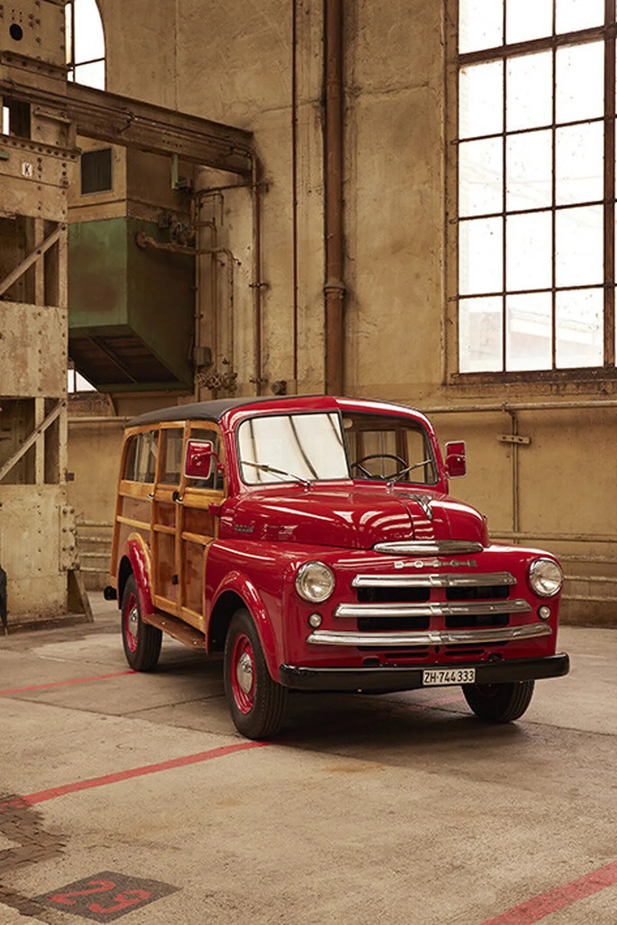 Dodge-B1b-1949-Red-Red-3